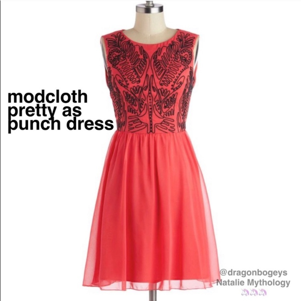 ModCloth Pretty as Punch Dress - Picture 1 of 4